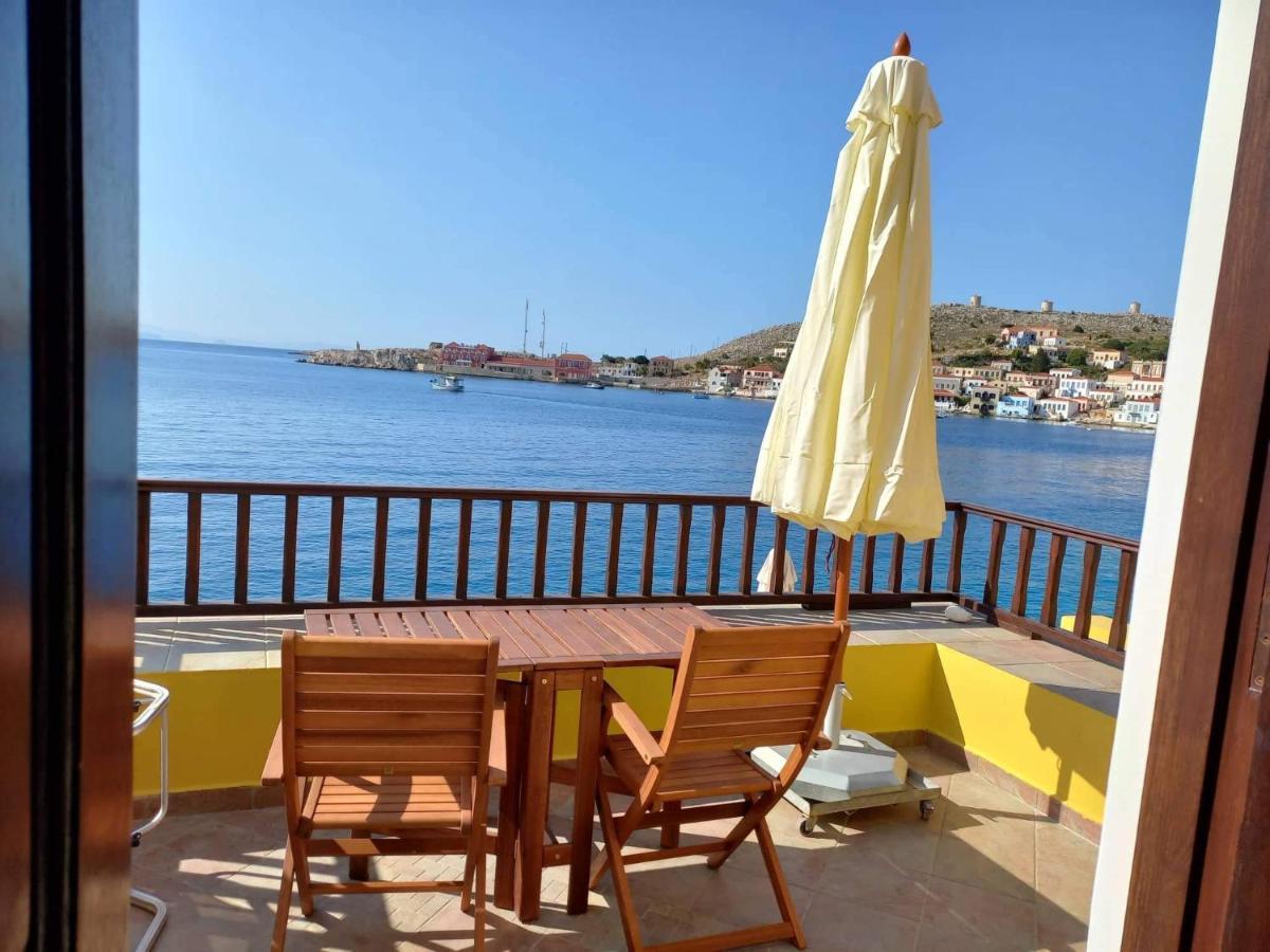 Villa Amalia Chalki Town المظهر الخارجي الصورة