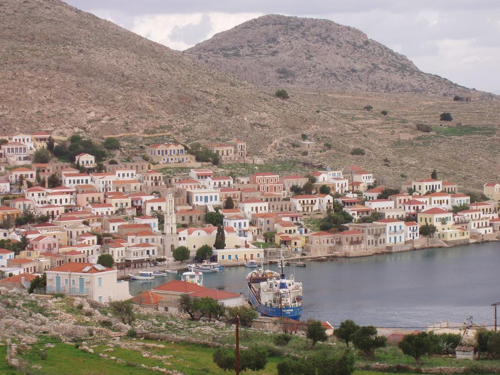 Villa Amalia Chalki Town المظهر الخارجي الصورة