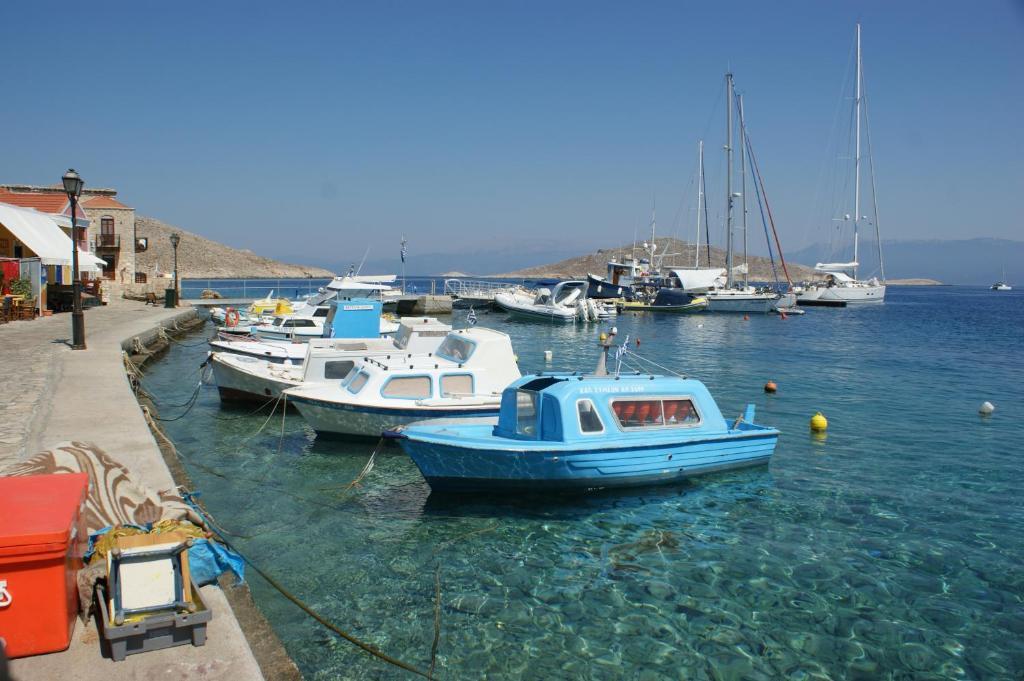 Villa Amalia Chalki Town المظهر الخارجي الصورة