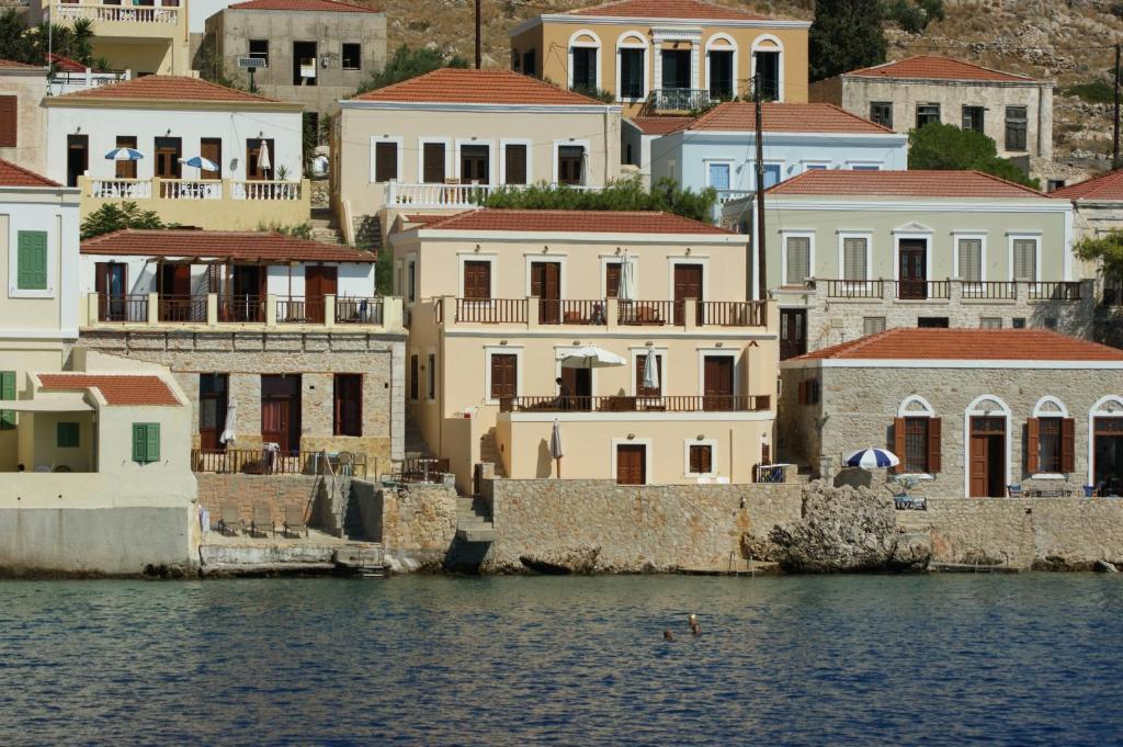 Villa Amalia Chalki Town المظهر الخارجي الصورة